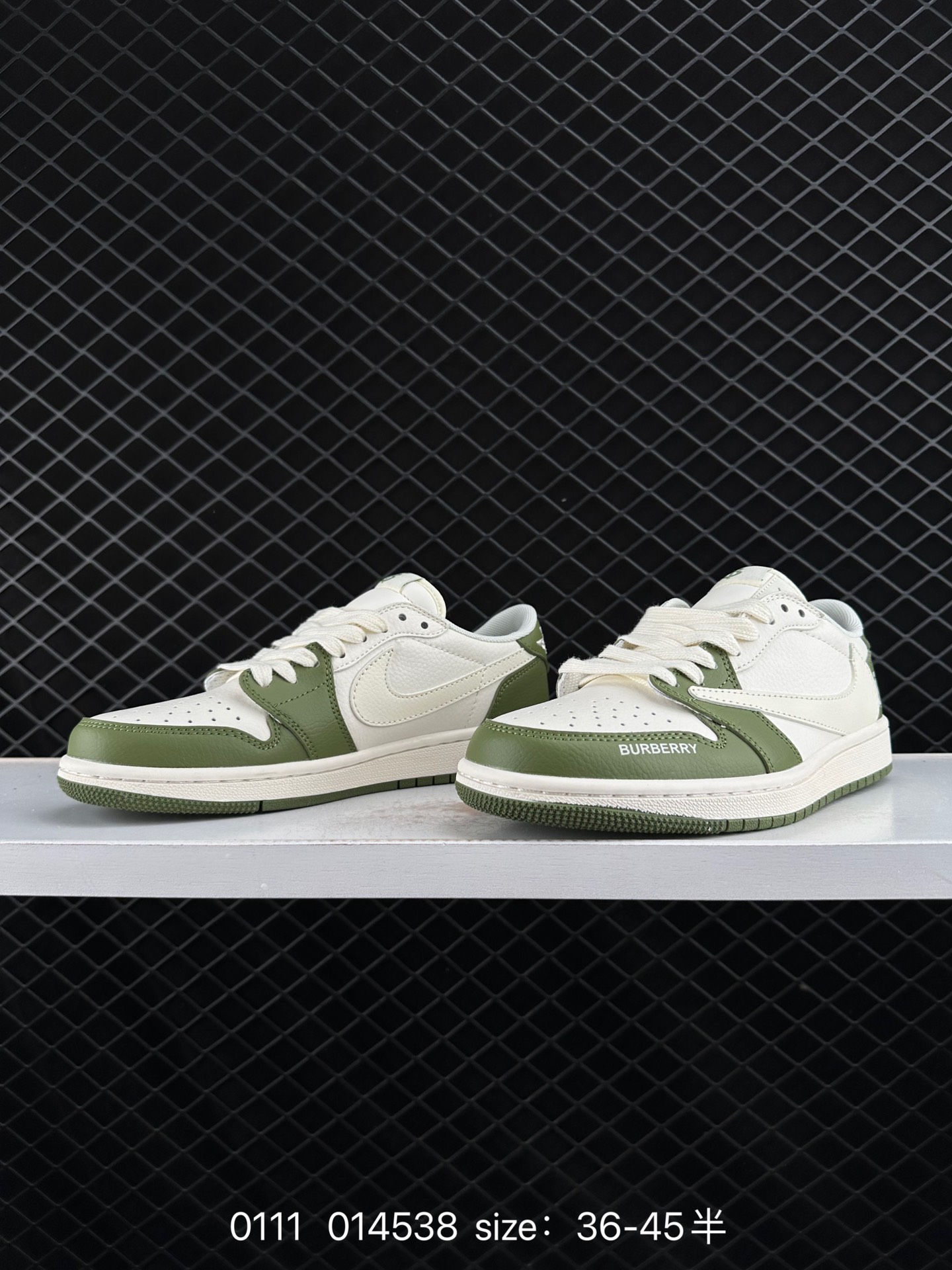 Travis Scott x Air Jordan 1 ” Reverse Mocha “